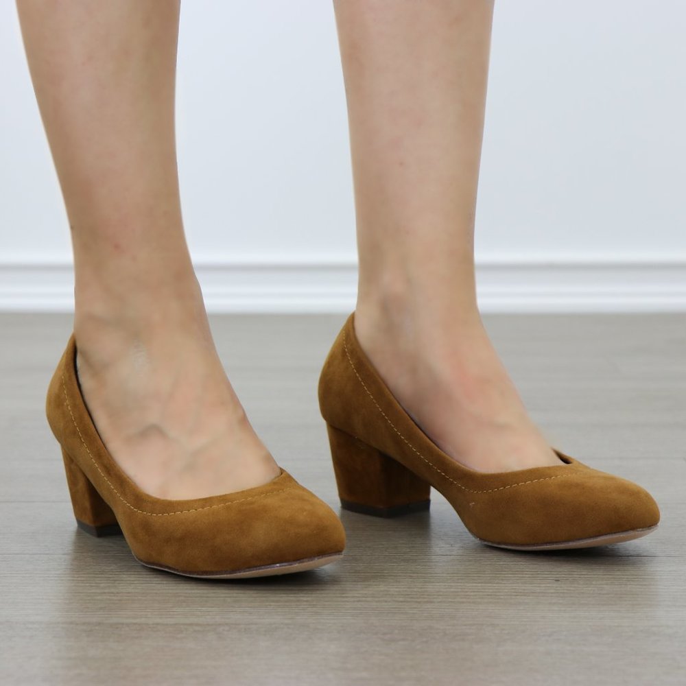 Vintage look chunky heel round toe pumps - Picture 4 of 7